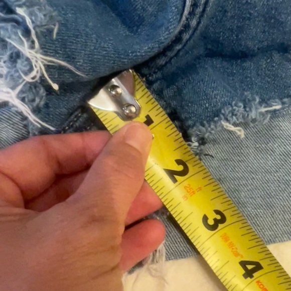 Denim Shorts size 8 - Picture 11 of 12